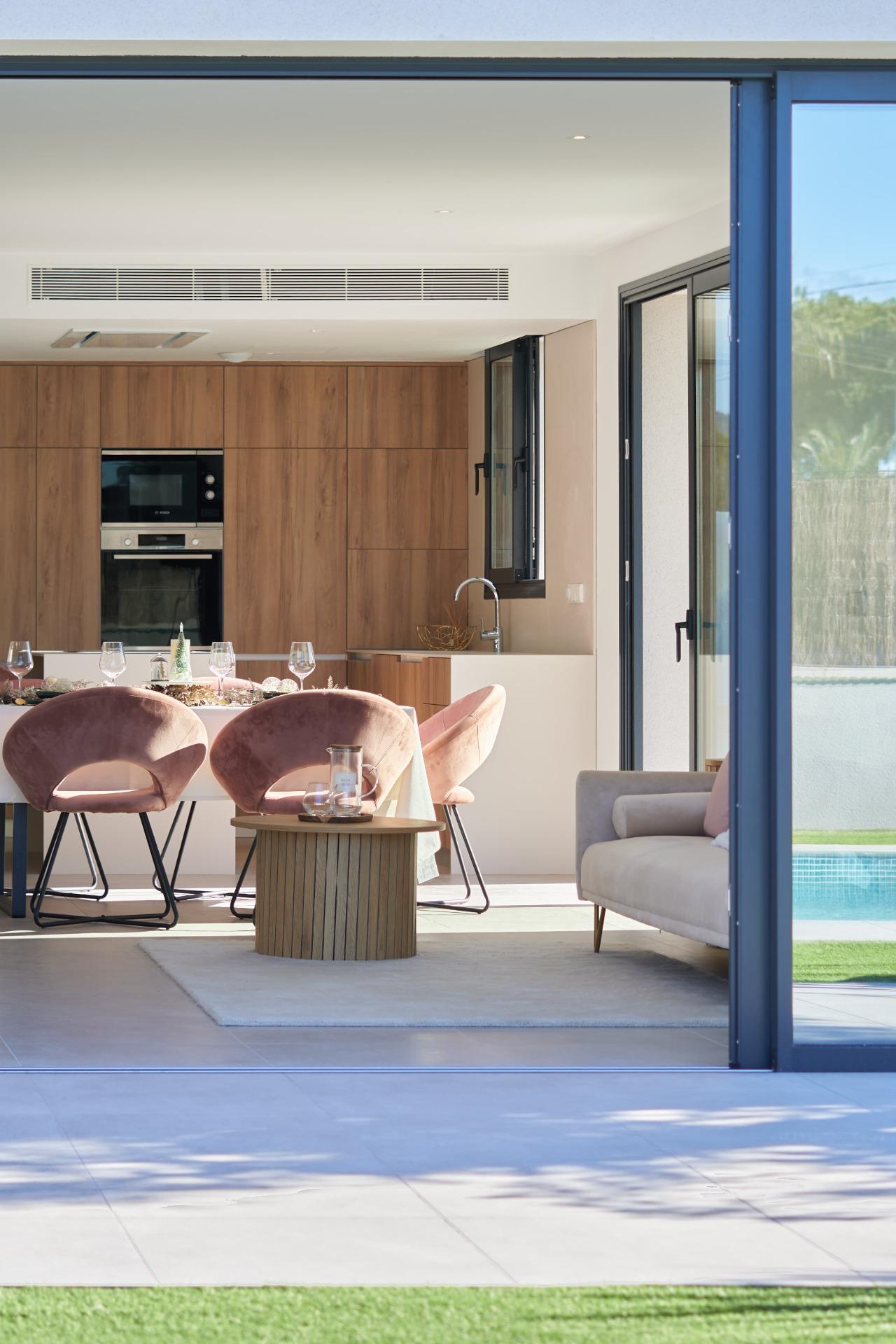 Apartamentos de lujo de nueva construcción en Estepona, a solo 400 m de la playa - Imagen 39