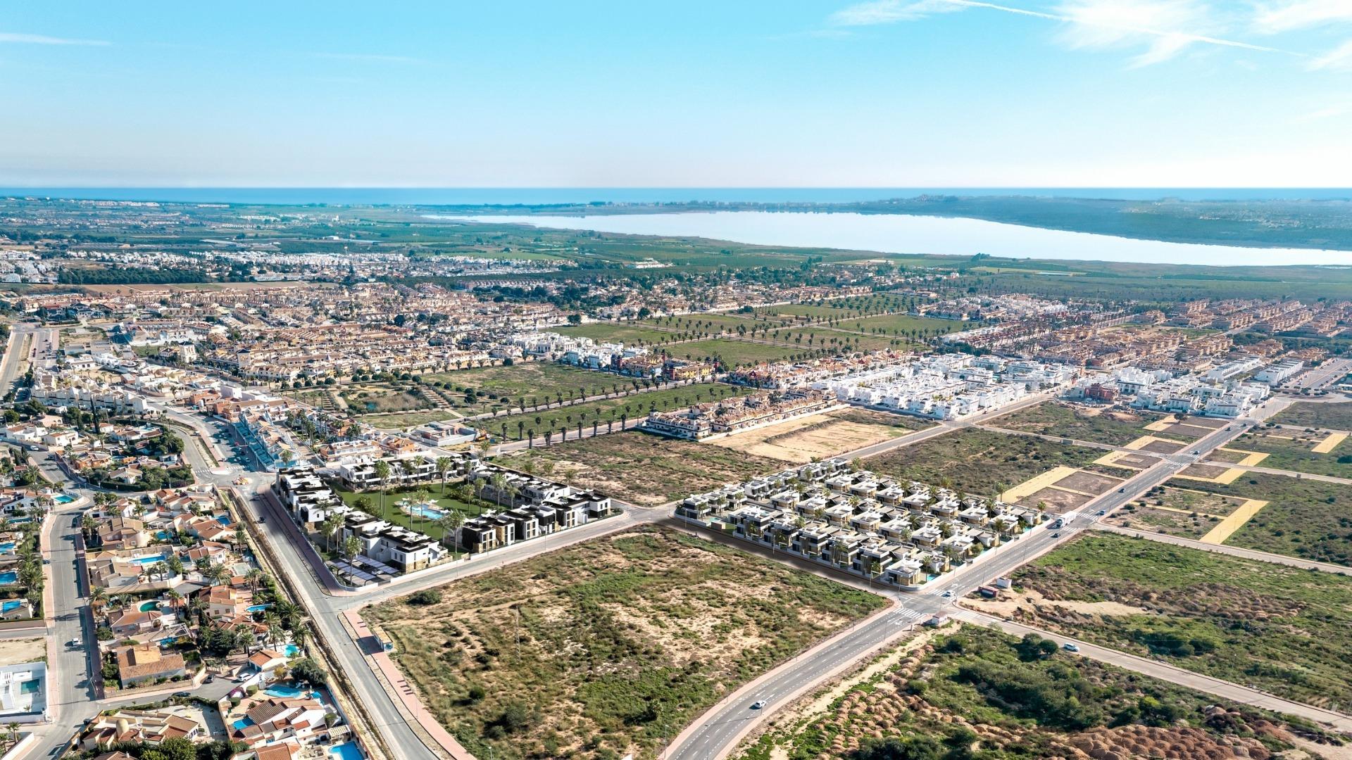 Ekskluzywna rezydencja w Las Lagunas de Mijas - luksus i komfort na Costa del Sol - obrazek 9